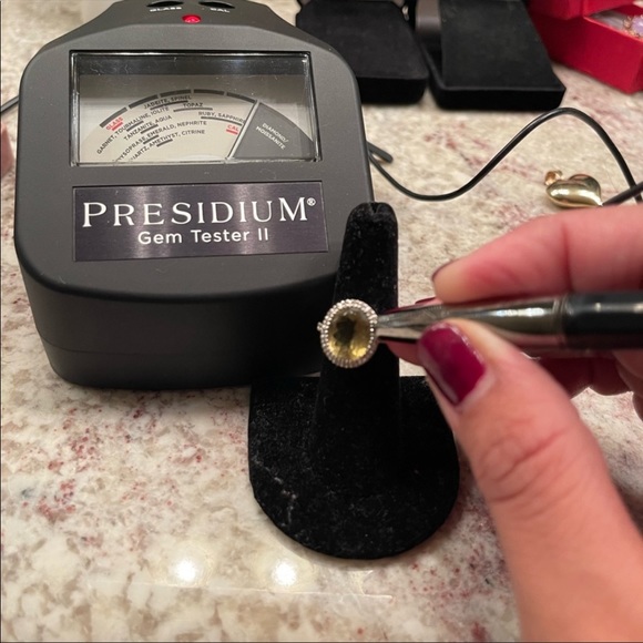 Stunning 14k White Gold Topaz with Diamond Ring - Picture 3 of 7